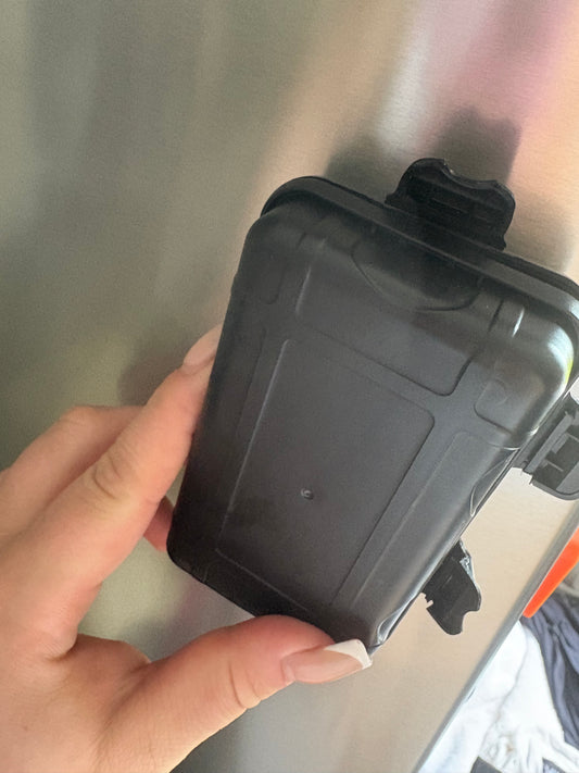 Large storage magnet box